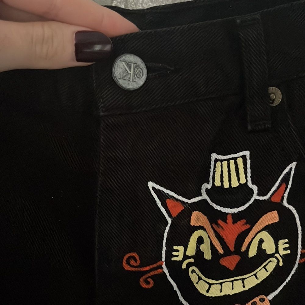 Hand Painted Vintage Halloween Cut Off Calvin Shorts- Size 8 - Picture 8 of 9